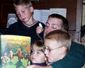 20001022 Kurt & Kids Reading