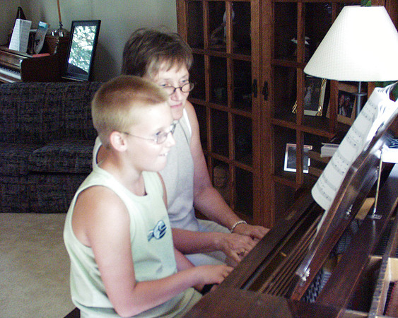 20010812 Zack Gr Sch piano