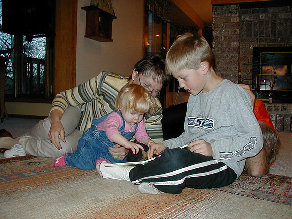 20020509 McK Grm Riley reading book