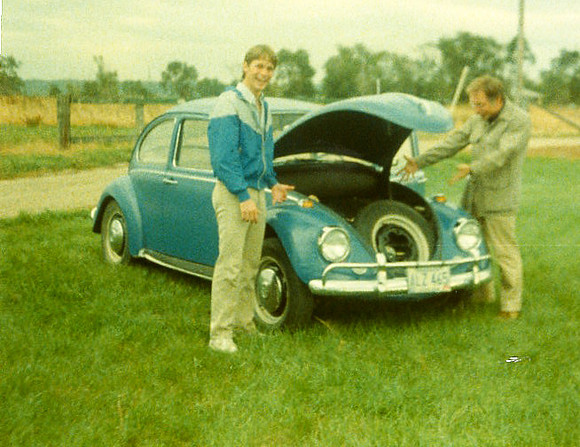 Email0070 E D Bug car