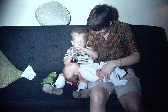 19670410 Belita with Erik feeding Liesl