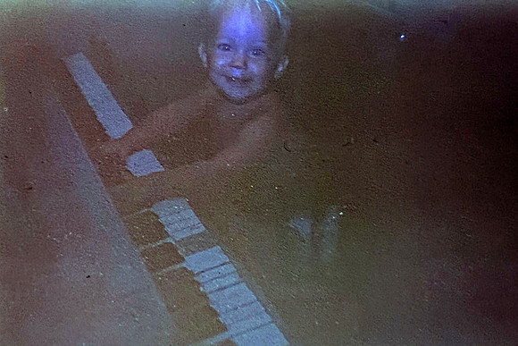 19660629 Erik 10 mos. playing piano