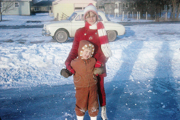 19640300 Jenelle and Alaina