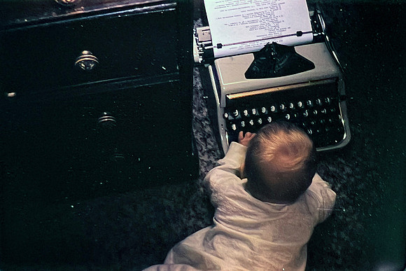 19660400 Erik typing