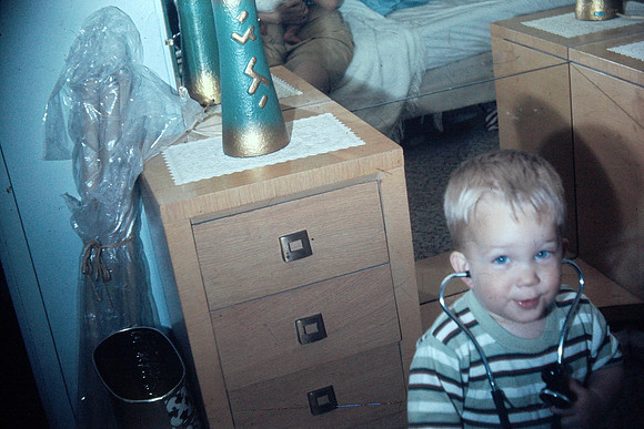 19670410 Dr Erik with stethoscope