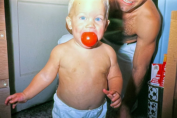 19660929 Erik with Red ball in mouth