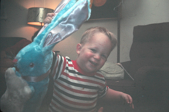 19670229 Erik 18 mos with blue bunny