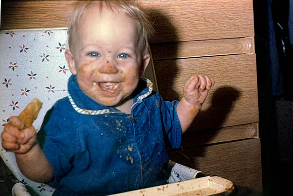 19660300 Erik 7 mos messy eater 1
