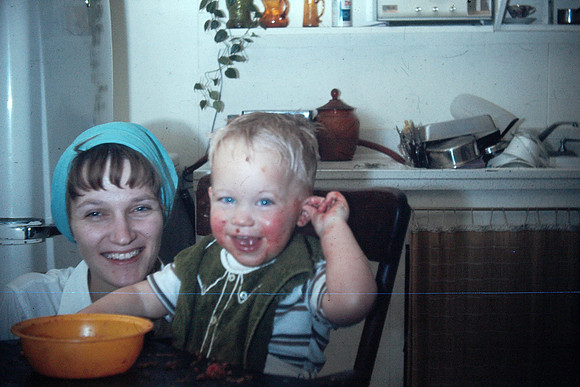 19670400 Belita and messy eater Erik
