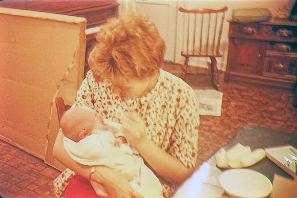 19650910 Erik 2 wks first cereal Belita