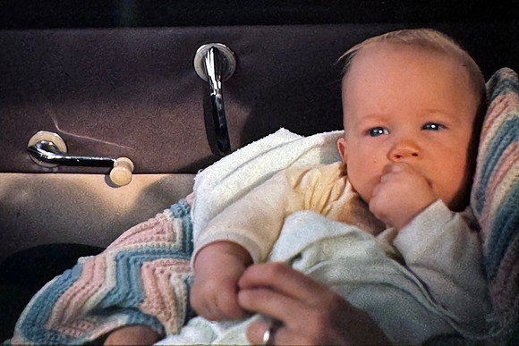 19660100 Erik 4 mos in car
