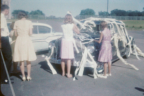 19640718 Car decorating